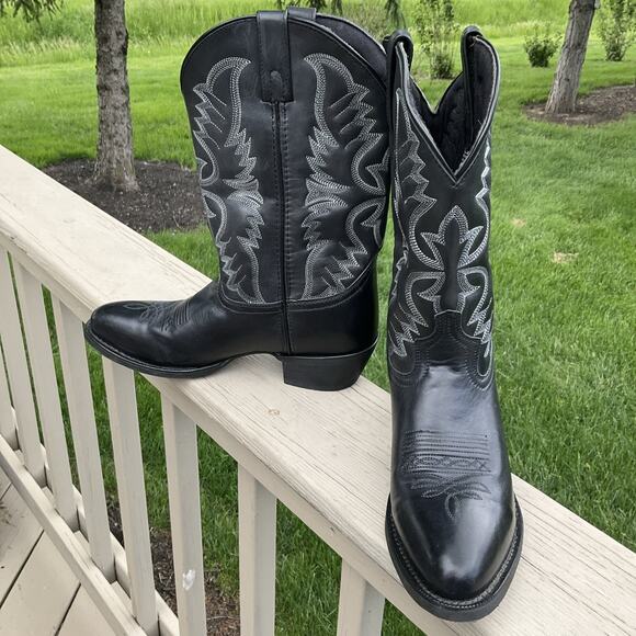 Laredo Black Cowboy Boots with Silver Stitching - Picture 9 of 16